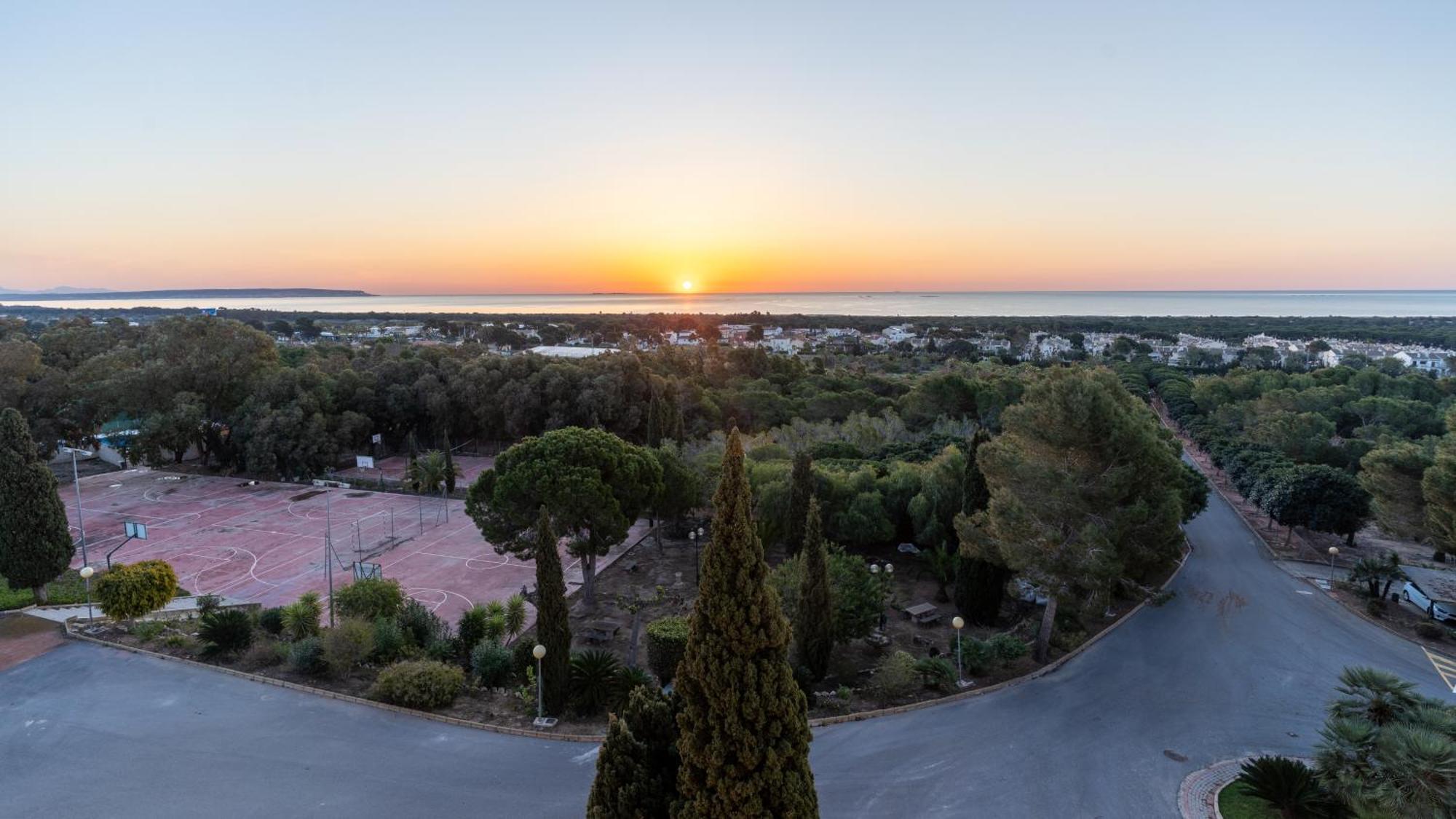 Costablanca Explore Hostel Sports & Events La Mariña المظهر الخارجي الصورة