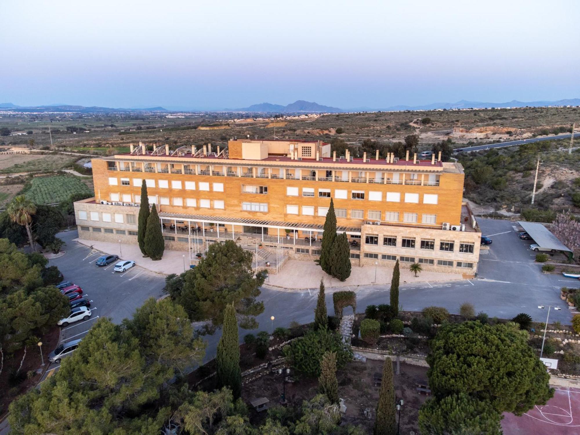 Costablanca Explore Hostel Sports & Events La Mariña المظهر الخارجي الصورة