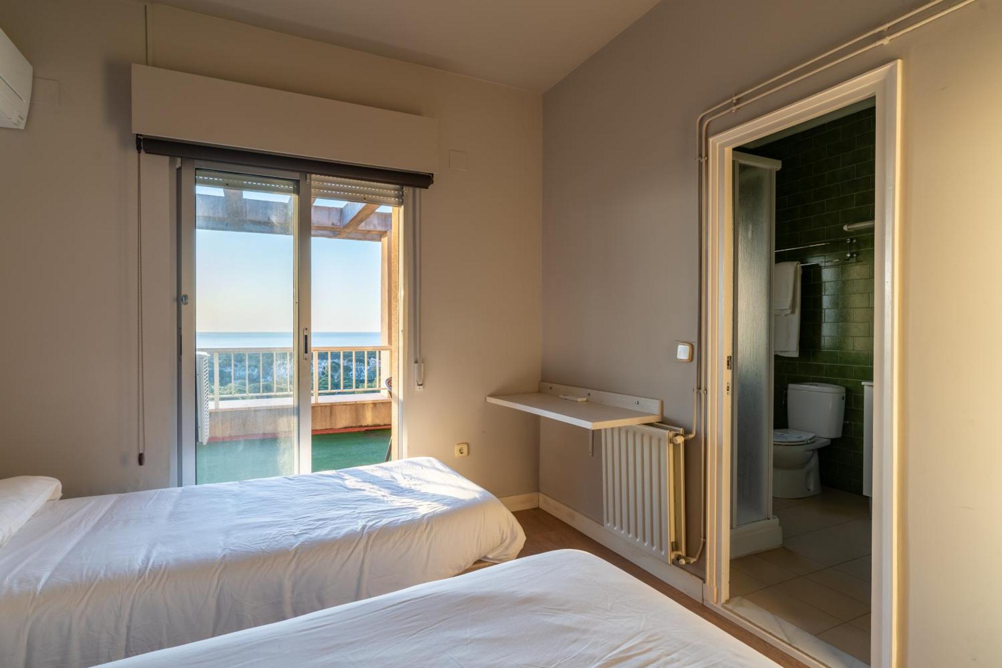 Costablanca Explore Hostel Sports & Events La Mariña الغرفة الصورة
